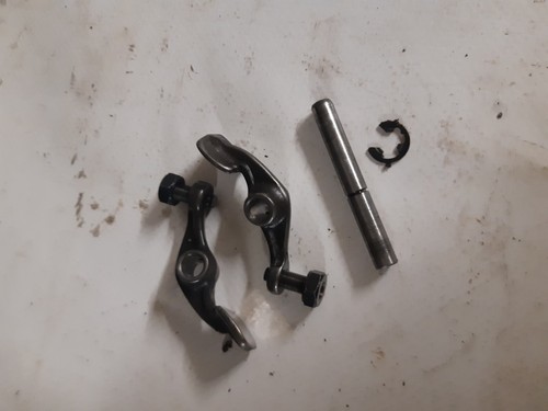 Poussoirs soupapes de - soupapes,