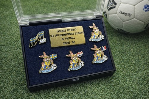 Coffret pins officiels - coffret,