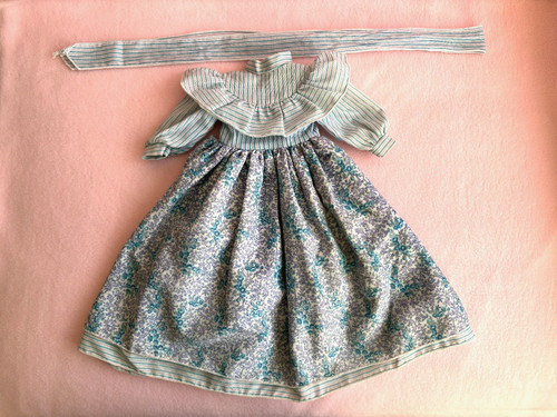 Tenue cyclamen pour poupée - "cyclamen",