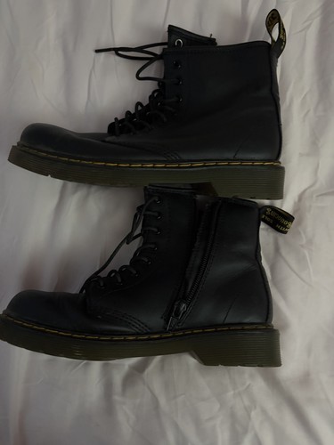 Martens black leather - martens,
