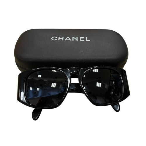 Lunettes soleil chanel - de,
