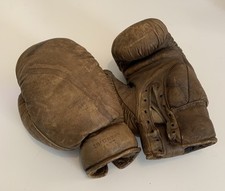 Ancienne paire de gants de boxe allemand DEHA daté 1937 boxing gloves antique