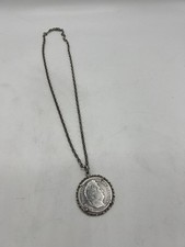 CHAINE ET PENDENTIF  AVEC