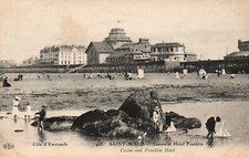 CPA 35 - SAINT-MALO (I. et V.) - 455. Casino et Hôtel Franklin (jeux d'enfants)