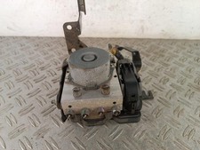 Bloc ABS (freins anti-blocage)