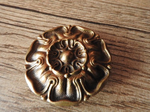 Ancien bouton meuble - de,