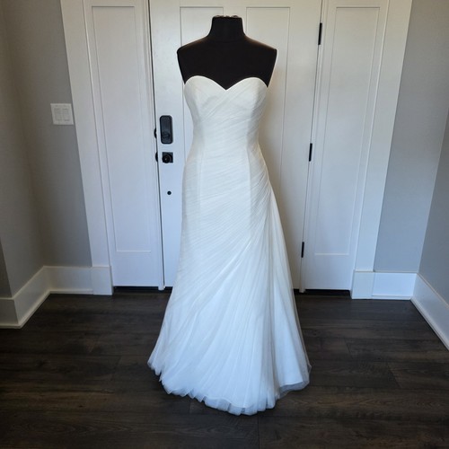Pronovias sample wedding dress - pronovias,