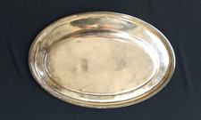 PLAT 34x24CM EN METAL ARGENTE