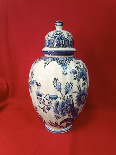 Grand pot couvert - , faïence