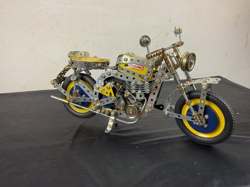 Meccano gros moto - gros, avec