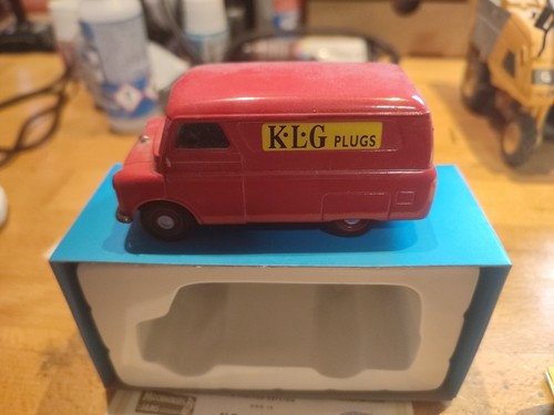 Bedford van klg - plugs, corgi
