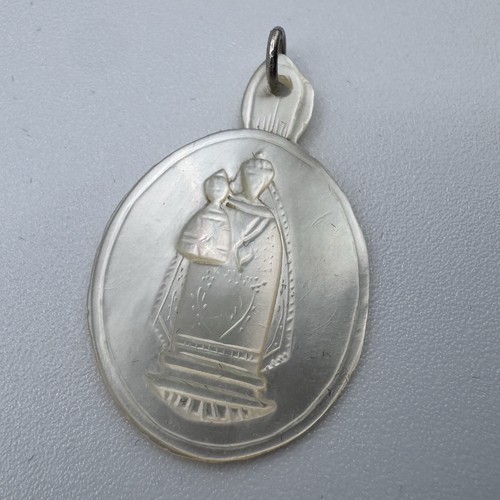 Médaille religieuse ancienne