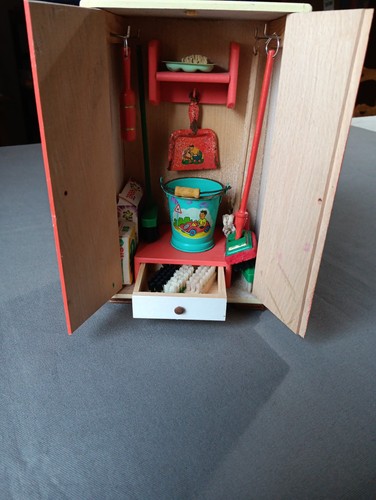 Maison poupée armoire de - armoire,