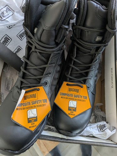 Paire chaussures rangers - paire,