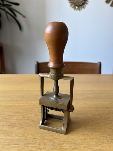 Ancien tampon encreur dateur - ancien,