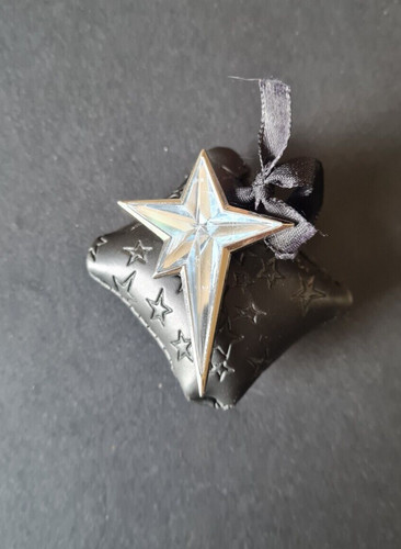 Broche pendentif parfum - broche,