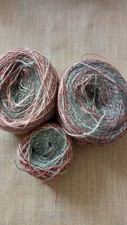 Lot de 3 Pelotes de Laine Blanc, Gris et Rouge (230g)