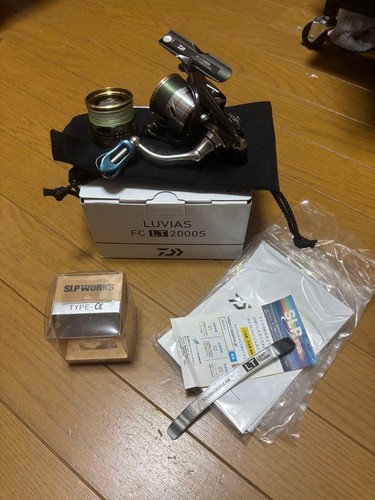 Moulinet tournant daiwa luvias - moulinet,