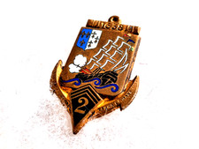 Un insigne militaire du " 2°