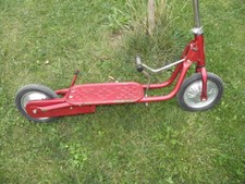 ancienne pédale trolls coquelicot enfant junior rétro années 70 judez tole pliable 