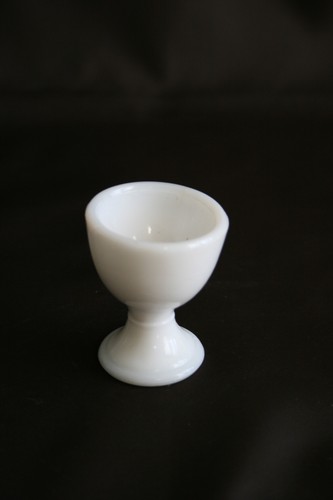Coquetier ancien opaline - en,