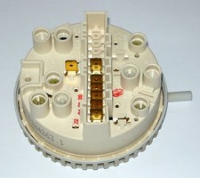 481927128925 Pressostat lave linge WHIRLPOOL LADEN 2 niveaux 35/15 120/70