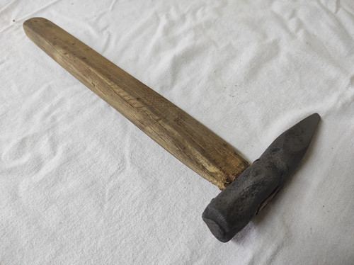 Outil main ancien marteau - main,