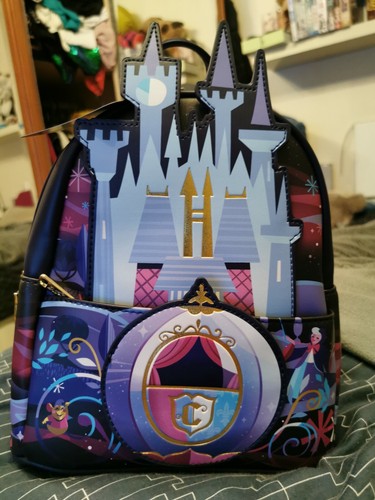Loungefly château - , de