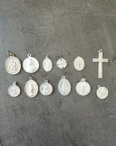 Médailles religieuses - ,