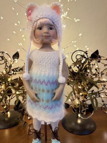 Lightly used knitted winter - lightly,