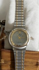 Montre Vintage Femme à Pile - Design Élégant - Accessoire Rétro Classique