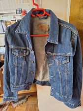 Blouson lévi's taille M, for girls, excellent état