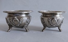 Maison Odiot à Paris - Salières Salerons tripodes en argent