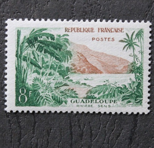 Timbre france guadeloupe - -,