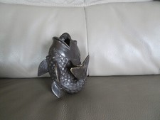ancien vase poisson en bronze