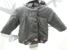 Orchestra manteau/veste gris capuche doublée tissu rose fleurs dorées bébé 6 ms