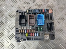 Boitier Fusible BSM AB1 - CITROEN C4 II (2) 1.6L HDI 90CV - Réf : 9677987180