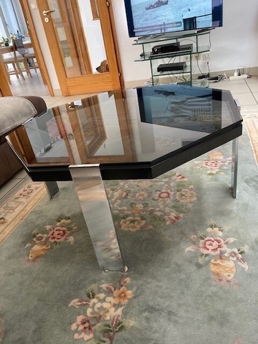Belle table basse salon - table,