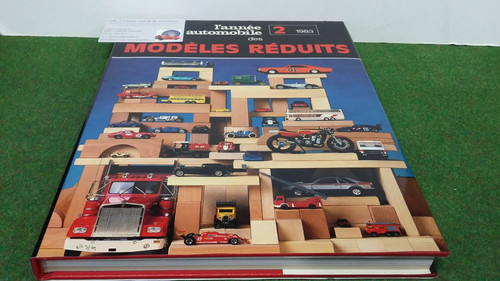 Livre annee automobile des - ",