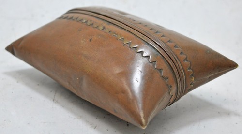 Laiton antique oreiller - antique, forme