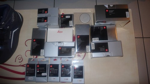 Leica lot neuf - neuf, d'accessoires