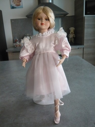 Poupee porcelaine danseuse - en,