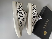 Baskets blanches avec motif