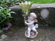 RARE VASE EN PORCELAINE ALLEMANDE CONTA ET BOEHME PÖSSNECK XIXème - MUGUET ANGE