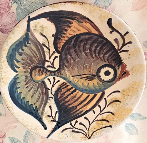 Grand plat mural - , céramique