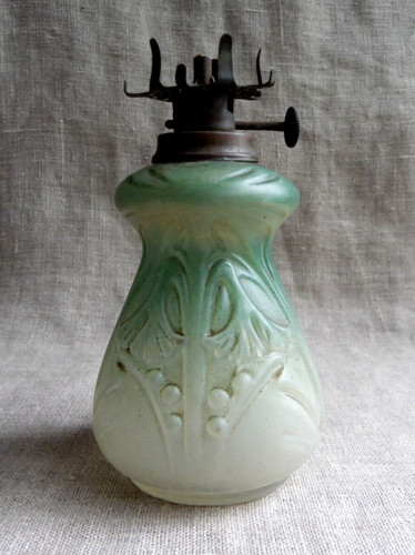 Petite lampe pétrole en - À,