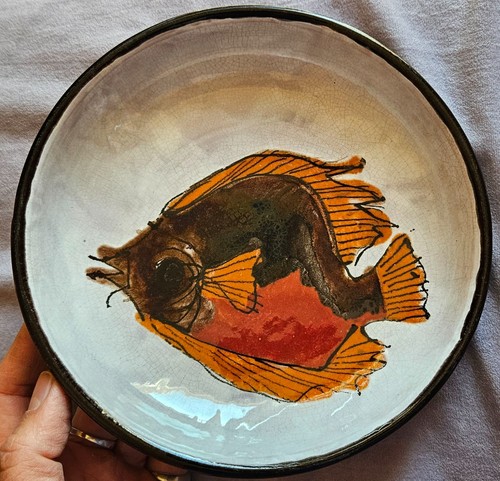 Rare assiette soupe signée - à,
