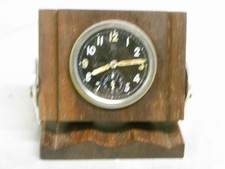 🇫🇷  ANCIENNE PENDULETTE RÉVEIL DE VOYAGE UTI BOITIER BOIS ET ALUMINIUM CLOCK
