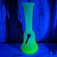 Ancien vase Empoli en uranium