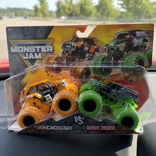 Monster jam jcb digatron - monster, vs